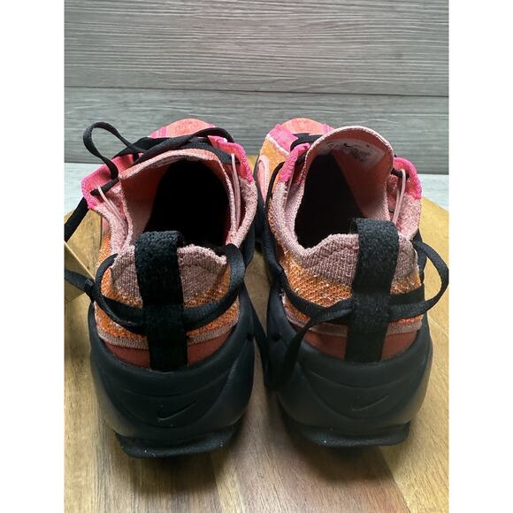 Nike Flyknit Bloom Red Stardust Athletic Shoes Running FD2149-600 Womens Size 7 - Picture 5 of 9